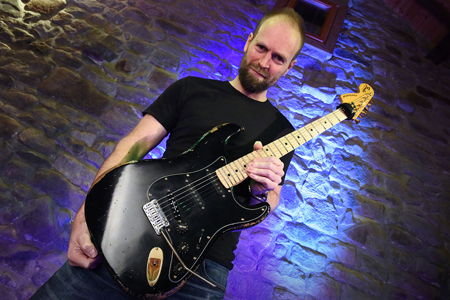 Andy Sneap and guitar with tremolo VegaTrem